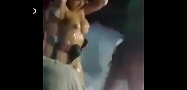  Putas Venezolanas vs. Putas Dominicanas pelean en una fiesta